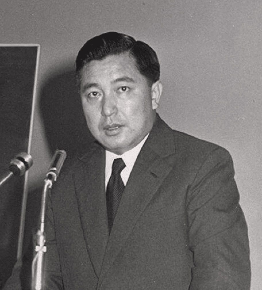 Michael Wong Pak Shong, First Managing Director of MAS
